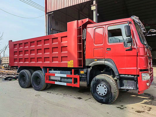 Sinotruck HOWO Dump Truck 6X4 dalam stok 380Hp 25 CBM Tipper Truck 40 Ton dengan harga pabrik