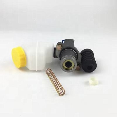 Shacman suku cadang X3000 kopling master silinder DZ93189230090 Dan perakitan tangki