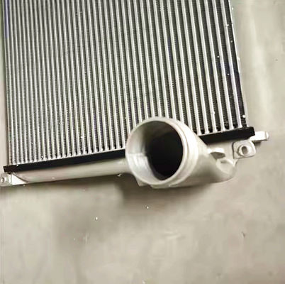 Shacman Truck Spare Parts Intercooler Assembly DZ9X259531004 untuk truk tugas berat X6000/X3000/F2000/F3000